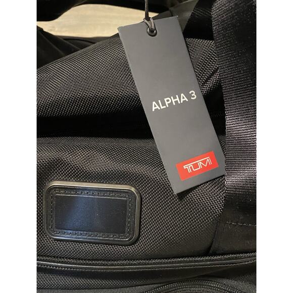 TUMI Travel Bag Duffle Double Expansion Satchel NWT MSRP $550.00 ALPHA 3 Black - Picture 4 of 12